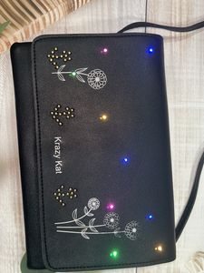 Light Sling Bag