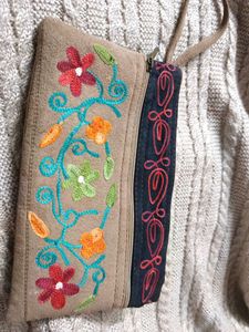 Rajasthani Hand Embroids Pouch🌷✨ ...