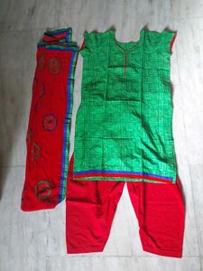 Kurta Set With Duppata