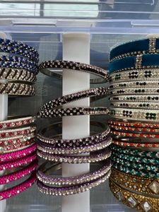Lac Bangles