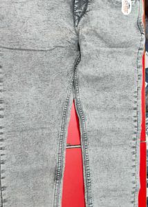 Men&#39;s Grey Denim Jeans Size - 30 NEW