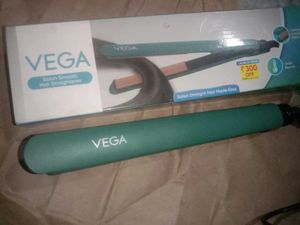 VEGA Hair Straightener