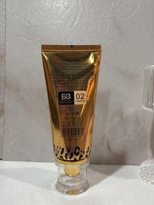 Beauty &amp; Babe HD BB Cream Foundation