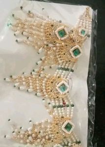 Choker and Earrings With Combo mathapatti,mangtika