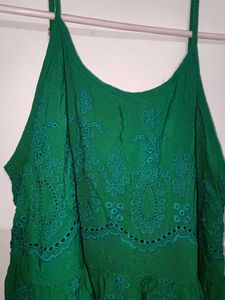 green traditional cute top 💚