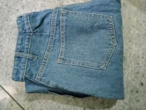 2 Blue Jeans