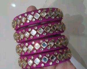4 Kundan Bangle