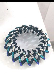 Combo-Bird&#39;s Nest Hair Clip &amp; Embellished Necklace