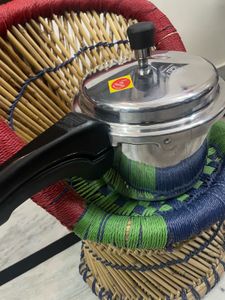 Brand New Max Touch 3 Litre Pressure Cooker