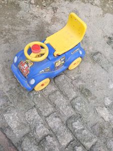 Ride-on Toy Car