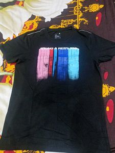 Graphic Print Tee