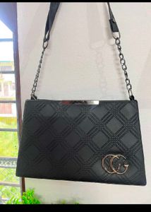 Stylish Black Handbag