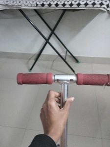 Razor Scooter - Fun Ride!