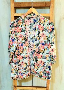 Floral Print Open Front Shrug size-36