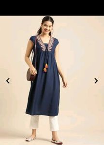 Elegant Navy Blue Embroidered Kurta