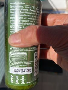 Lotus botanicals Deep cleansing Face Wash