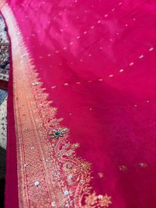 Pure banarsi Pink Embroidered Saree