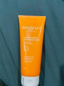 Dot & Key Mango Detan Face Wash