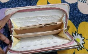 Free DELIVERY! Pink Ladies Purse/Wallet
