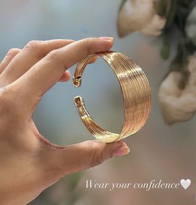 Gold Wire Cuff Bracelet💗