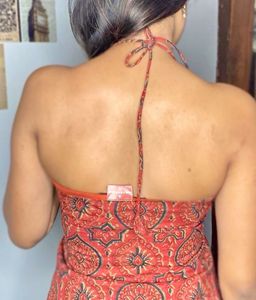 Araha halter neck top