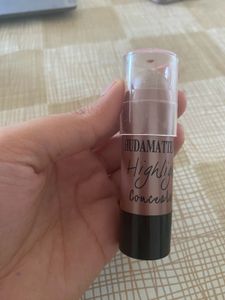 Huda matte Highlighter