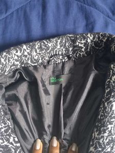 Patterned Women&#39;s Coat