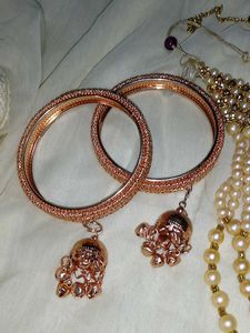Mere Pass Extraa Jewellery Hai Esliye Selling Kare