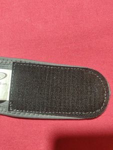Universal Knee Belt for Pain Relief