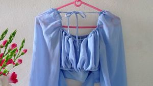 Chic Blue Tie-Front Crop Top