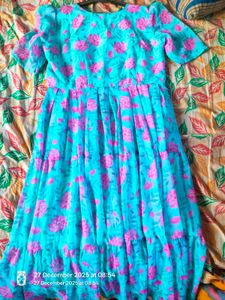 New Unused Floral Print Midi Dress