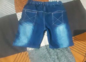 Boy&#39;s Blue Jeans