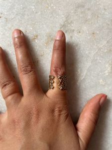Cutout Ring