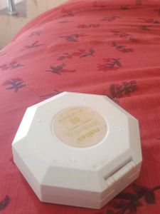 Naliao Whitening Compact
