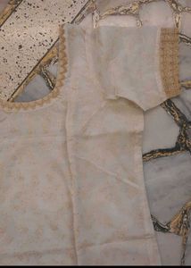 Elegant Kurta Set With Golden Dupatta