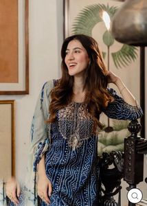 Brand New Xxl Elegant Blue Embroidered Kurta Set