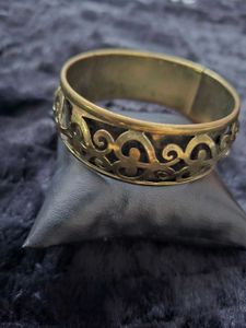 Vintage Ornate Gold-Tone Bangle