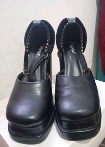 Trendy Korean valentino Heels For Women