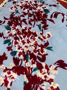 Trend Arrest Floral Top