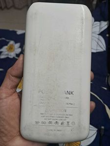 Coolnut 20000 mAh Power Bank (White, Lithium Ion)