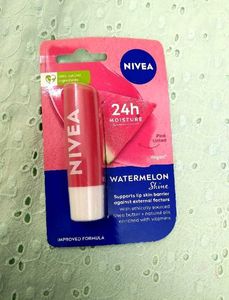 NIVEA Watermelon Shine Lip Balm
