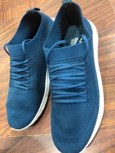 Blue Knit Sneakers UK7