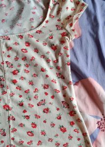Pinteresty Floral Top🎀