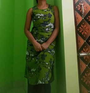 Green Print Sleeveless Dress