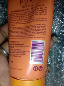 I M Selling Lotus Herbals Safe Sunscreen