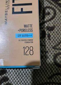 Maybelline Fit Me Powder Foundation - Shade 128