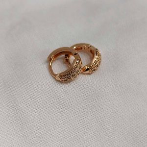 Sparkling Gold Hoop Earrings