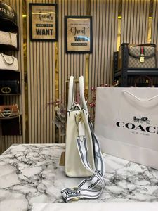 Coach Signature Canvas Premium Bag (Master Copy)