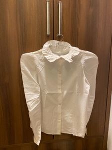 frame white shirt