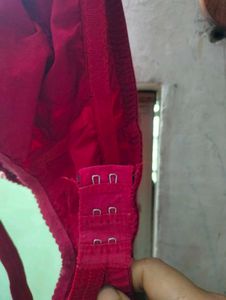 ComboBlack Imported 42And Red Bra 36 Size.